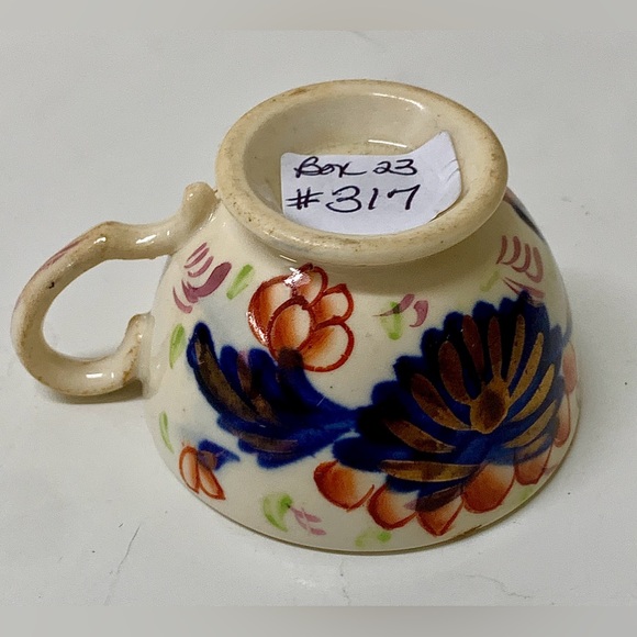 19th Century Antique Gaudy Welsh Grape Pattern Child’s Miniature Teacup - Picture 6 of 9